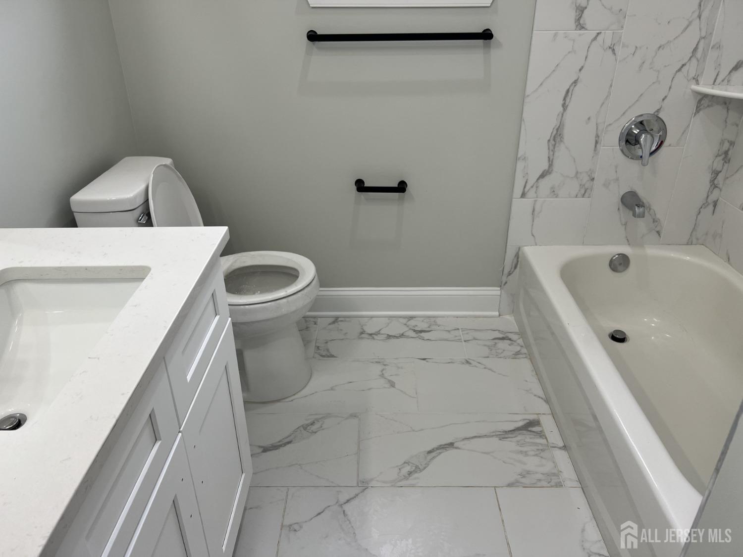 21 Catherine Street, Carteret, New Jersey image 13