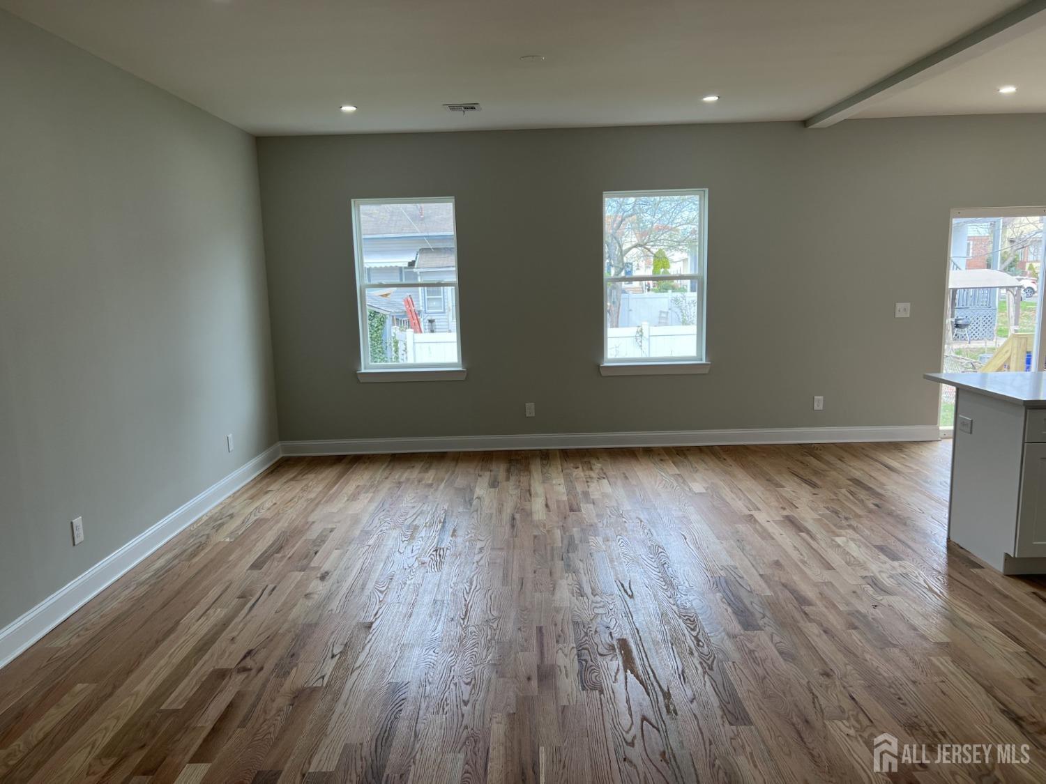 21 Catherine Street, Carteret, New Jersey image 2