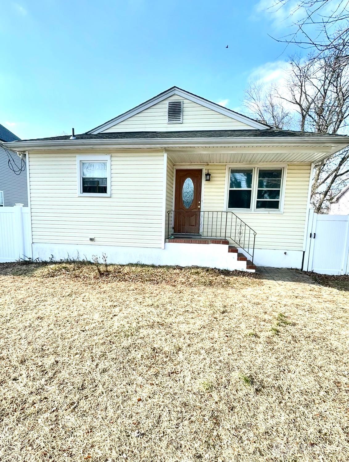 976 Woodmere Drive, Keyport, New Jersey image 1
