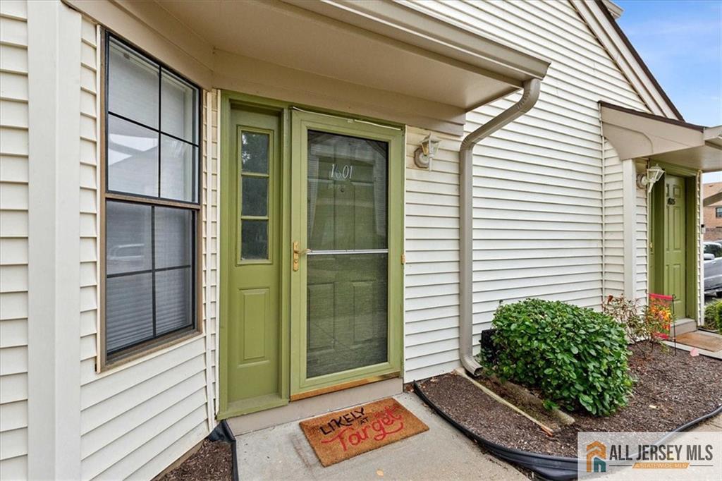 1601 Pebble Place #1601, Sayreville, New Jersey image 3