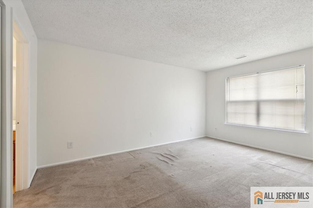 1601 Pebble Place #1601, Sayreville, New Jersey image 9