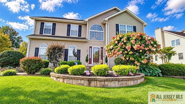21 SAMANTHA CIR, MATAWAN, NJ 07747 - Image 18eb17e35eeffeba952458da204b5493/93319720