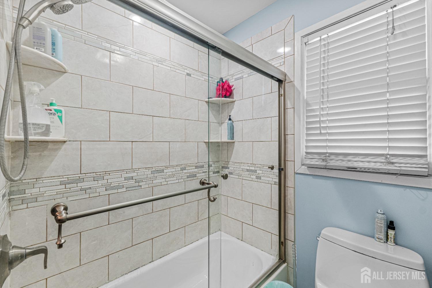 188 Creemer Avenue, Iselin, New Jersey image 24