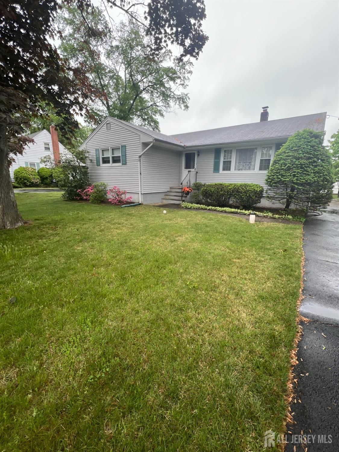 500 Plainfield Avenue, Piscataway, New Jersey image 1