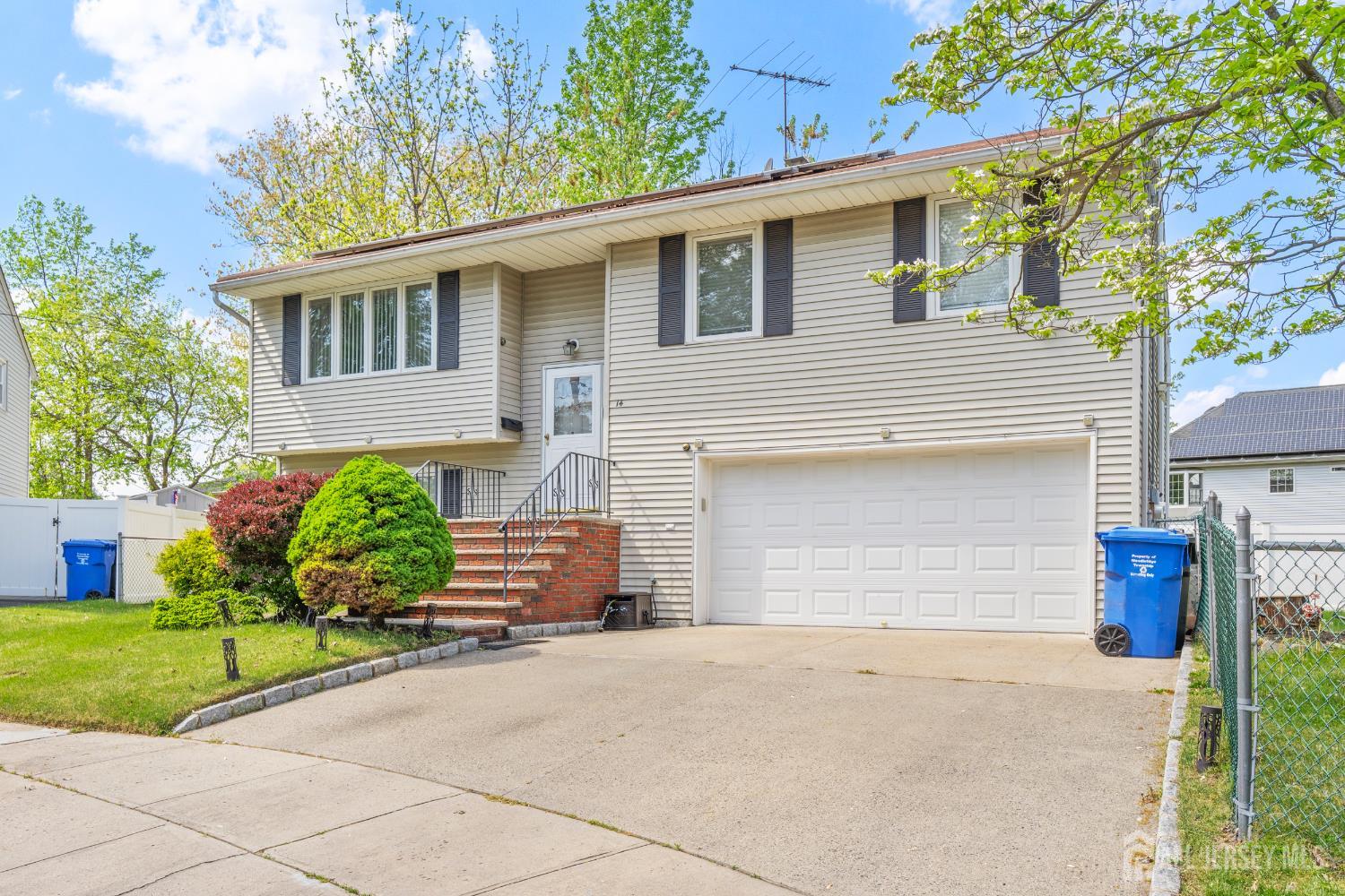 14 Bonnie Lane, Colonia, New Jersey image 3