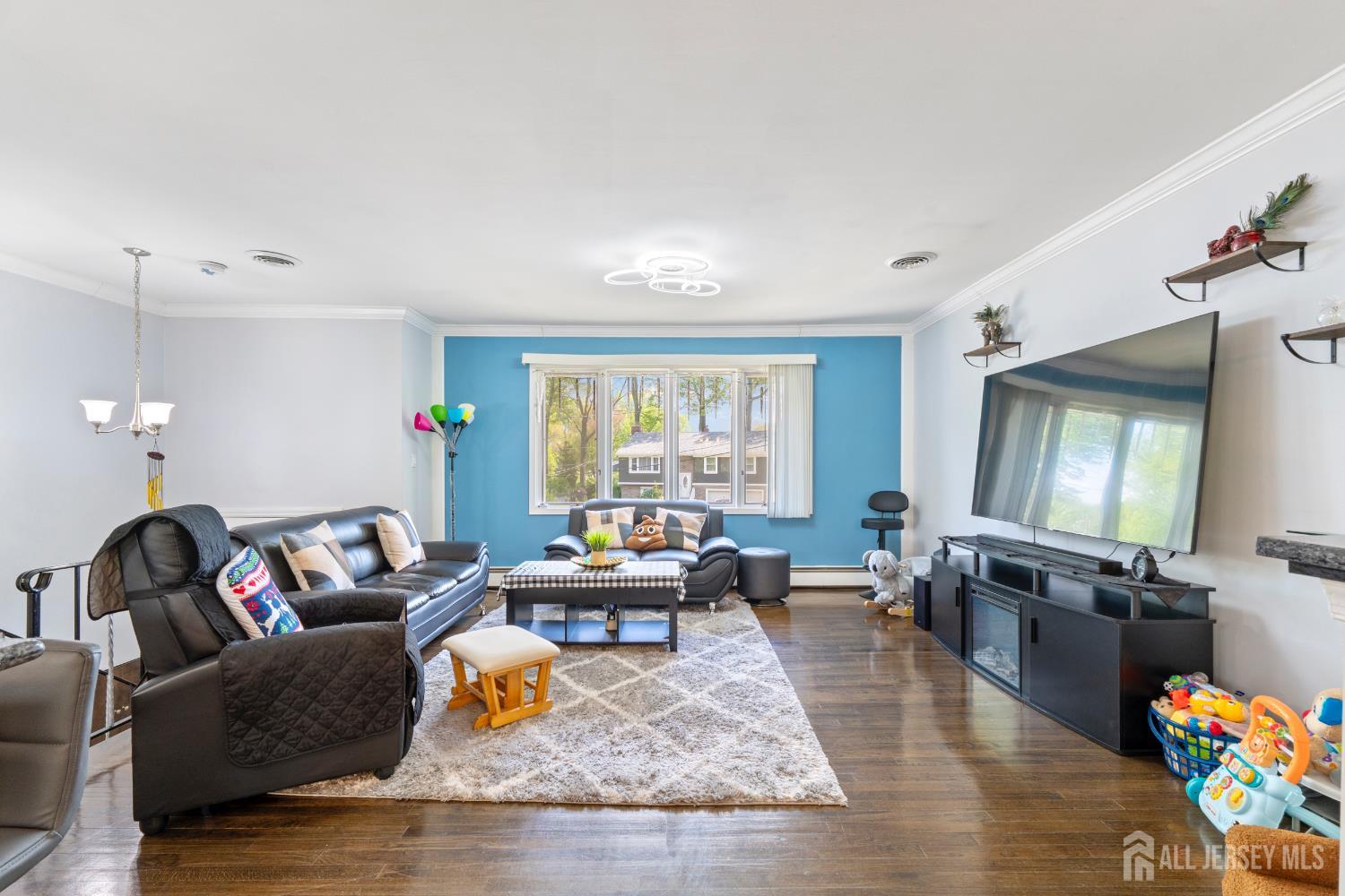14 Bonnie Lane, Colonia, New Jersey image 9