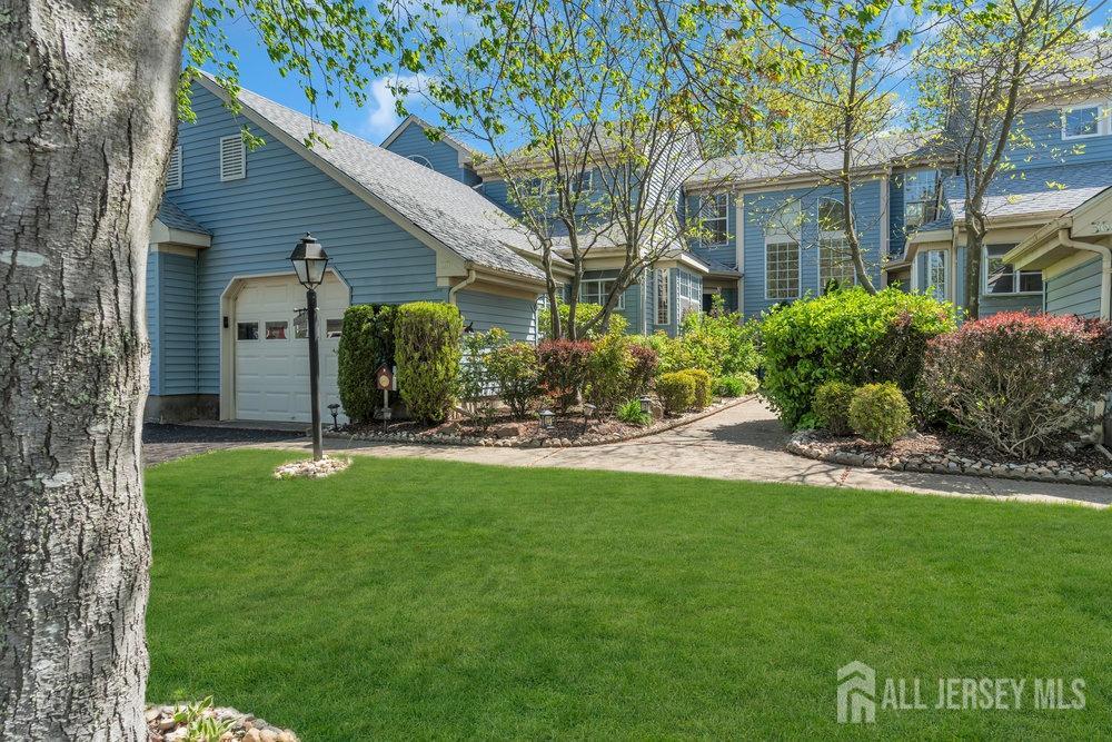36 Canterbury Drive #D, Monroe Township, New Jersey image 1