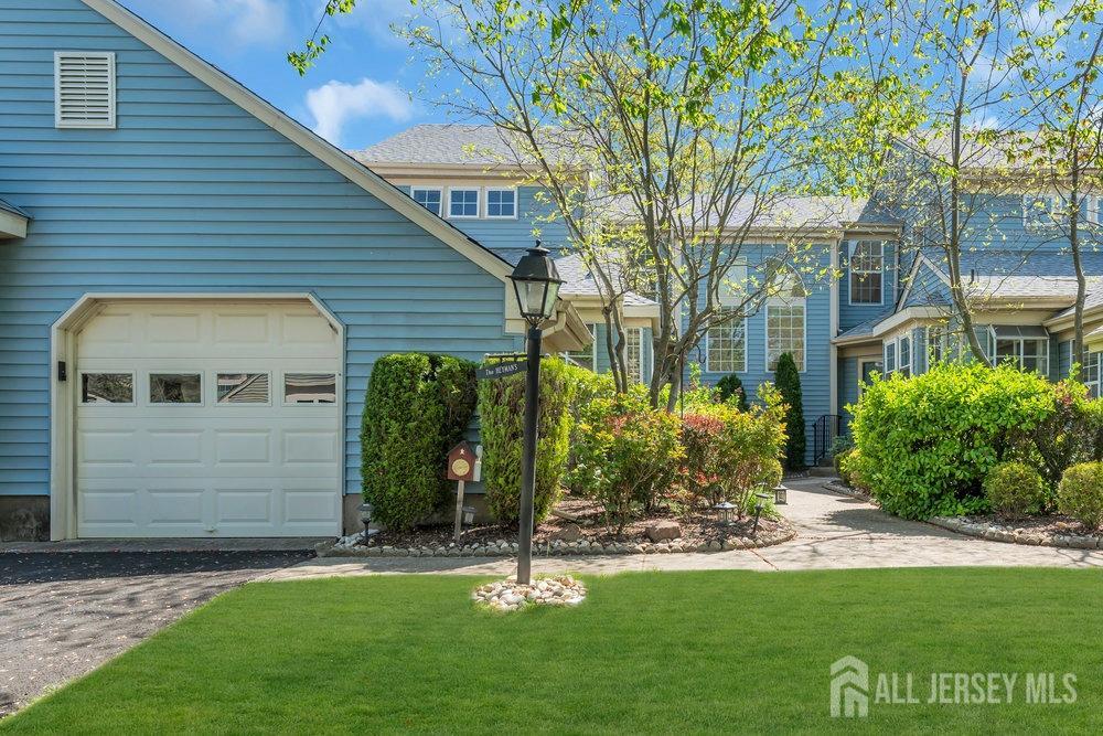 36 Canterbury Drive #D, Monroe Township, New Jersey image 2