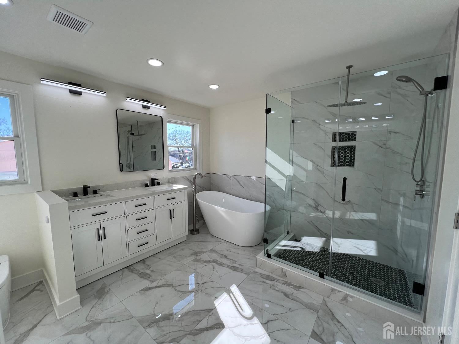 23 Redwood Avenue, Edison, New Jersey image 30
