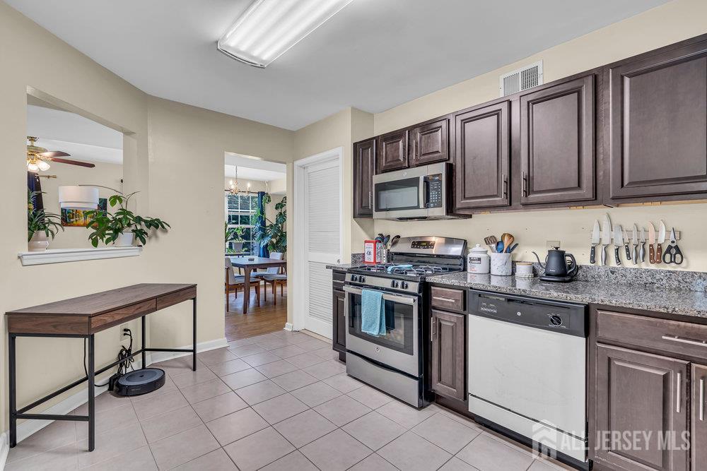 1504 Plymouth Road, North Brunswick, New Jersey image 15