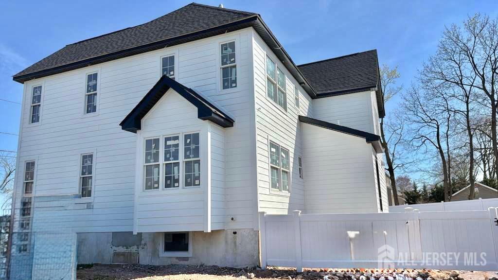 Piscataway, New Jersey, 08854, United States, 5 Bedrooms Bedrooms, ,4 BathroomsBathrooms,Residential,Active,2027272