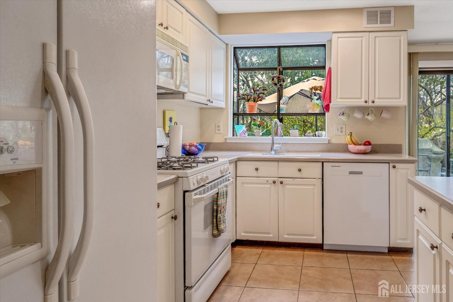 441 Sayre Drive, Plainsboro, New Jersey image 7