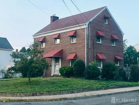 Homes For Sale - 7 Winkler Road<br/> Sayreville, NJ 08872