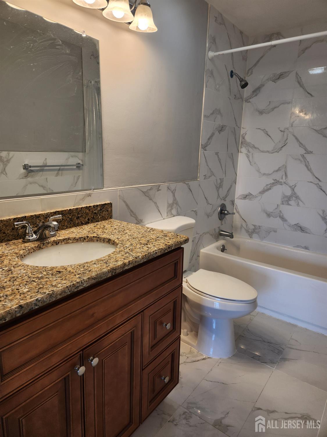 102 Canterbury Court, Piscataway, New Jersey image 11