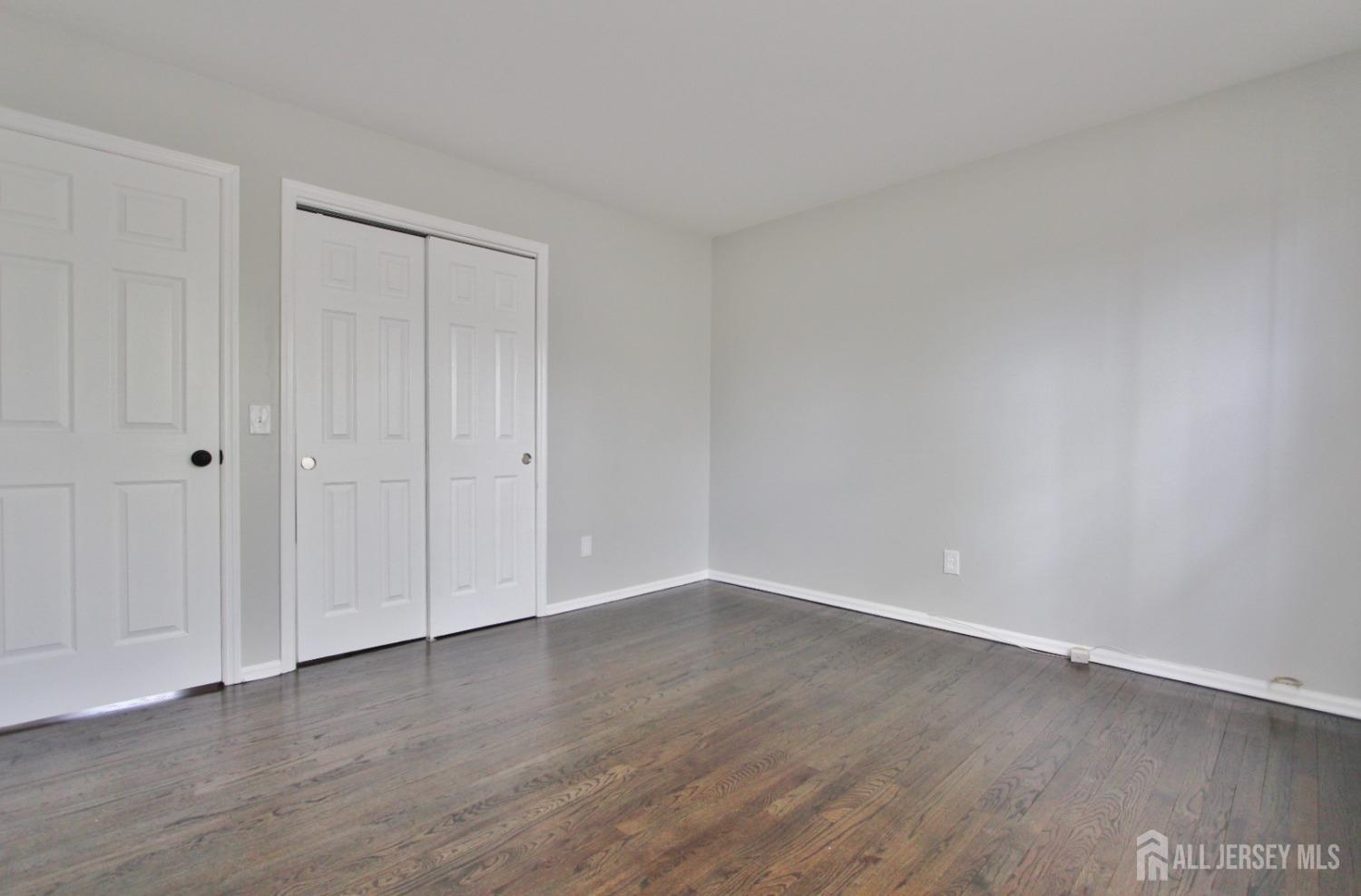 South Plainfield, New Jersey 07080, United States, 2 Bedrooms Bedrooms, ,1 BathroomBathrooms,Residential,Active,123221