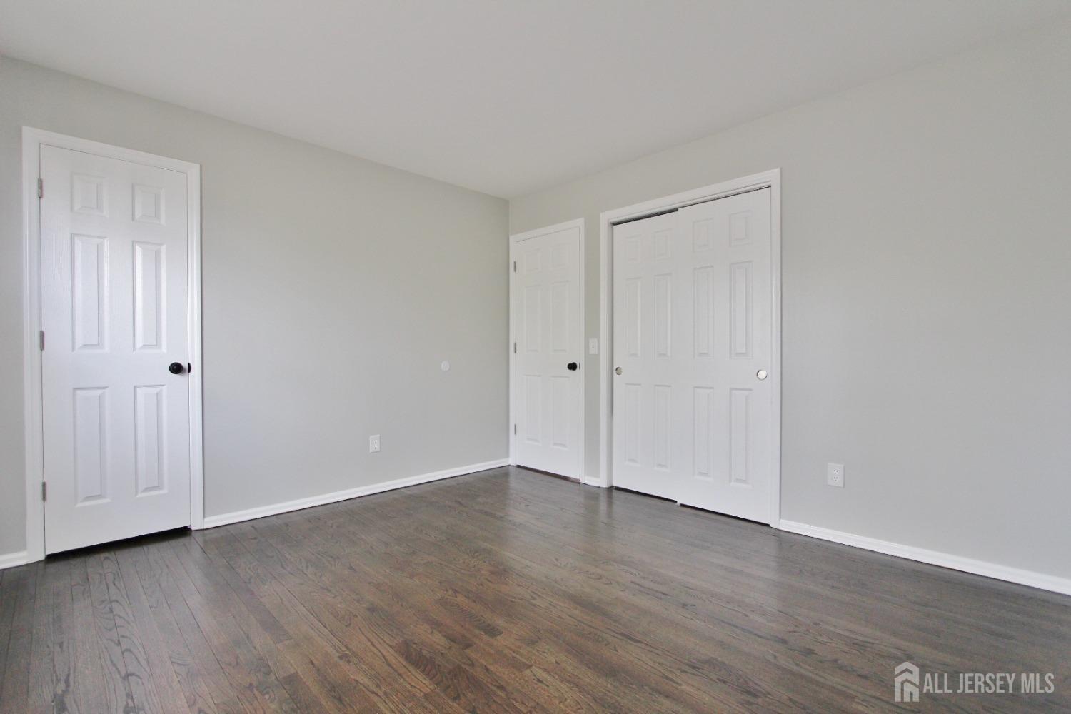 South Plainfield, New Jersey 07080, United States, 2 Bedrooms Bedrooms, ,1 BathroomBathrooms,Residential,Active,123221