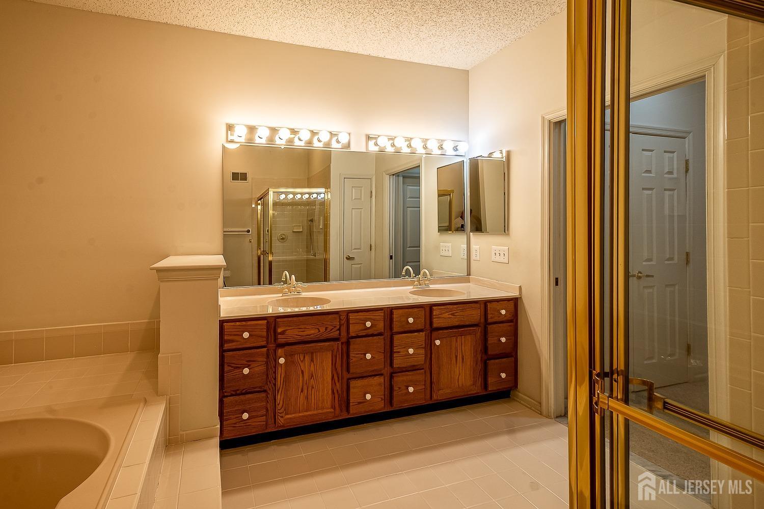 55 Birmingham Lane, Monroe Township, New Jersey image 14