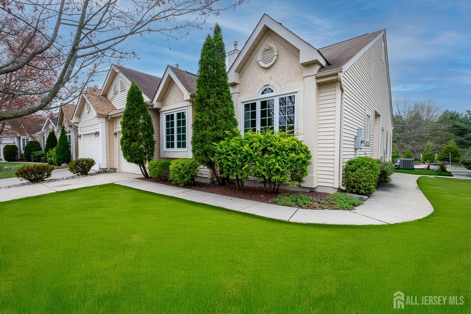 55 Birmingham Lane, Monroe Township, New Jersey image 1