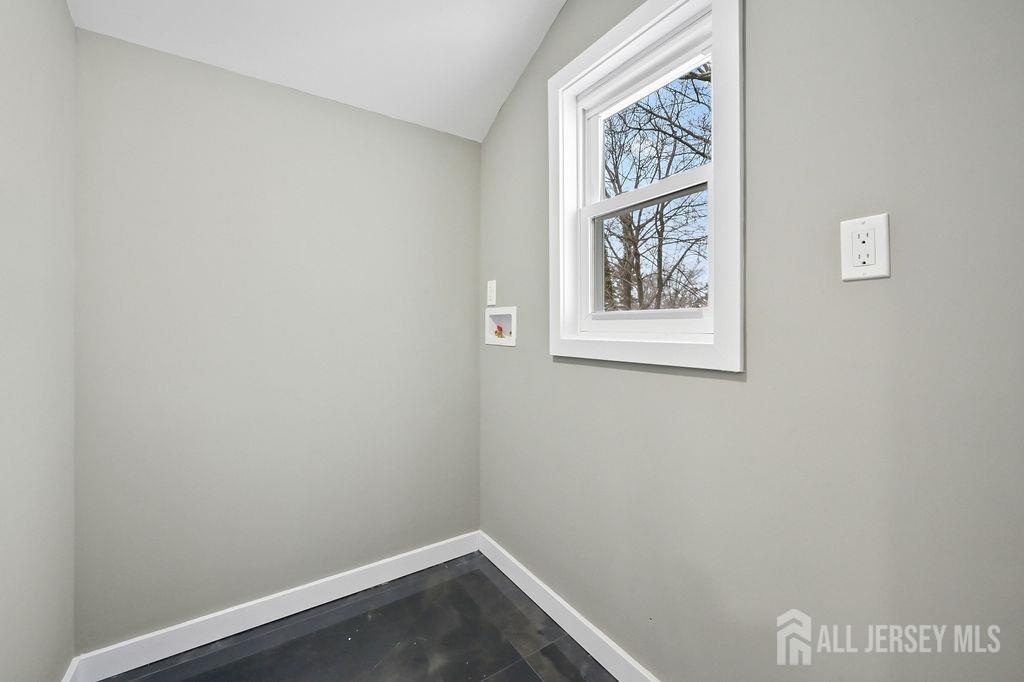15 Clausen Lane, Sayreville, New Jersey image 20