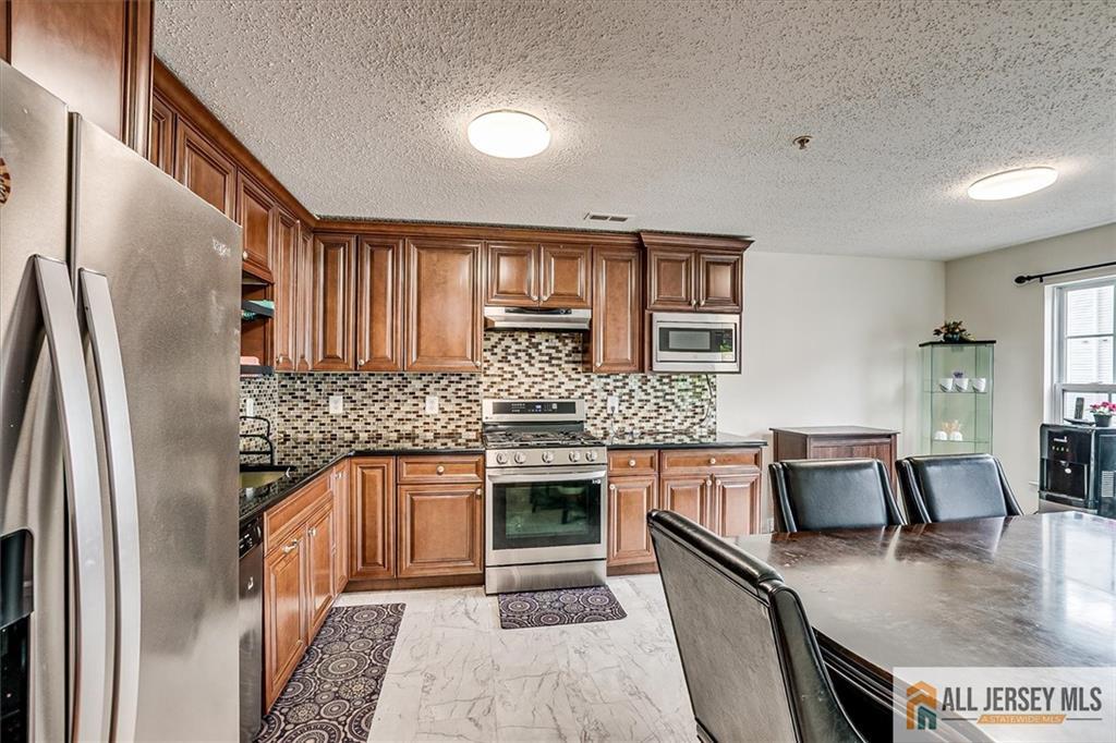 32 Prestwick Way #32, Edison, New Jersey image 11
