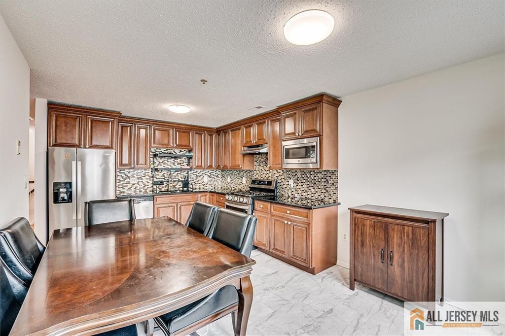 32 Prestwick Way #32, Edison, New Jersey image 13