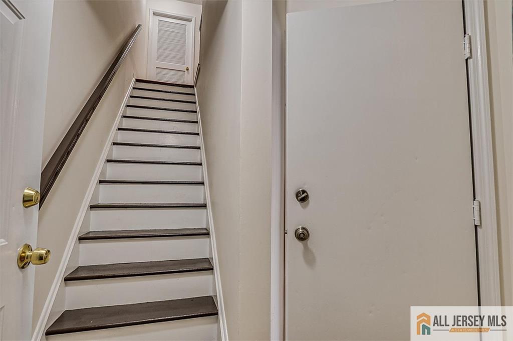 32 Prestwick Way #32, Edison, New Jersey image 5