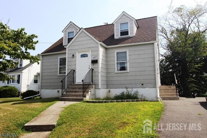 2011 Hamilton Boulevard
