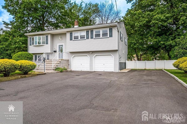 559 WOOD AVE, EDISON, NJ 08820 - Image 1bb07728309e9e33baa30fc1f201eaf6/2569354569
