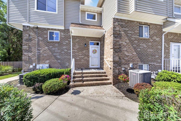 55 MARINA VIEW DR, SEWAREN, NJ 07077 - Image 1bcee4081ef0b06239012062a1504e3e/2552033446