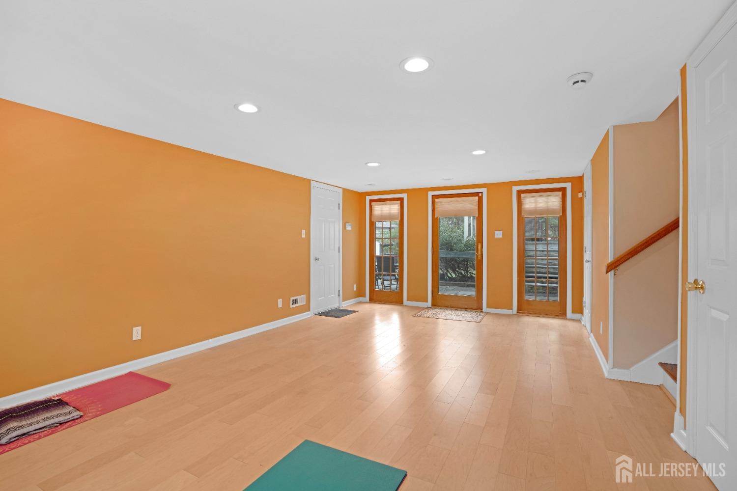 26 Remington Drive, Edison, New Jersey image 37