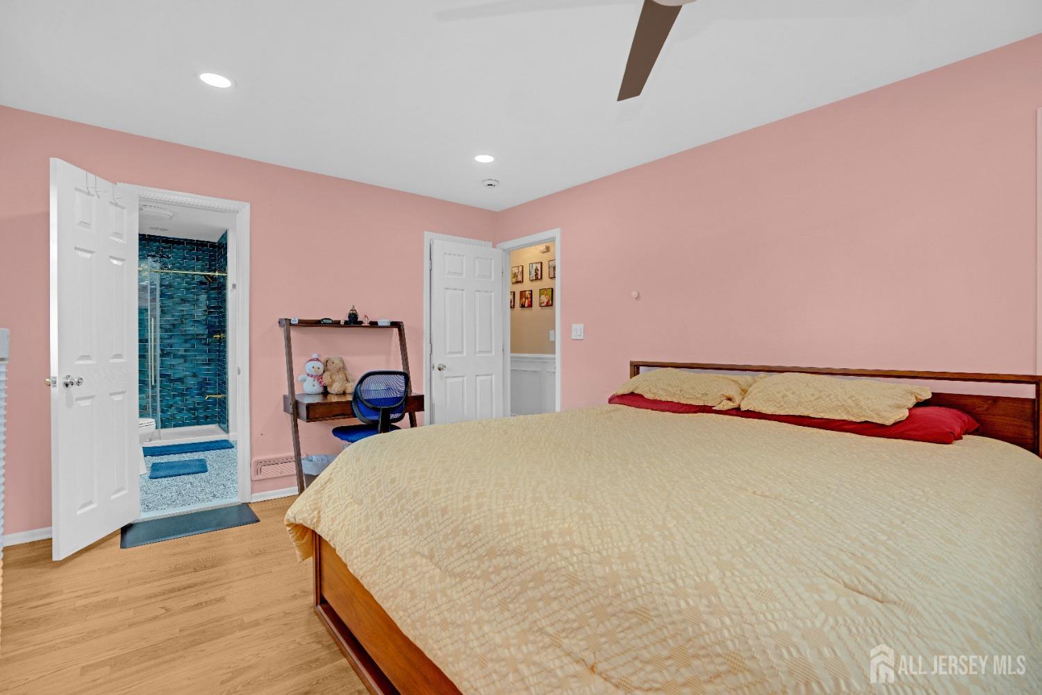 26 Remington Drive, Edison, New Jersey image 32