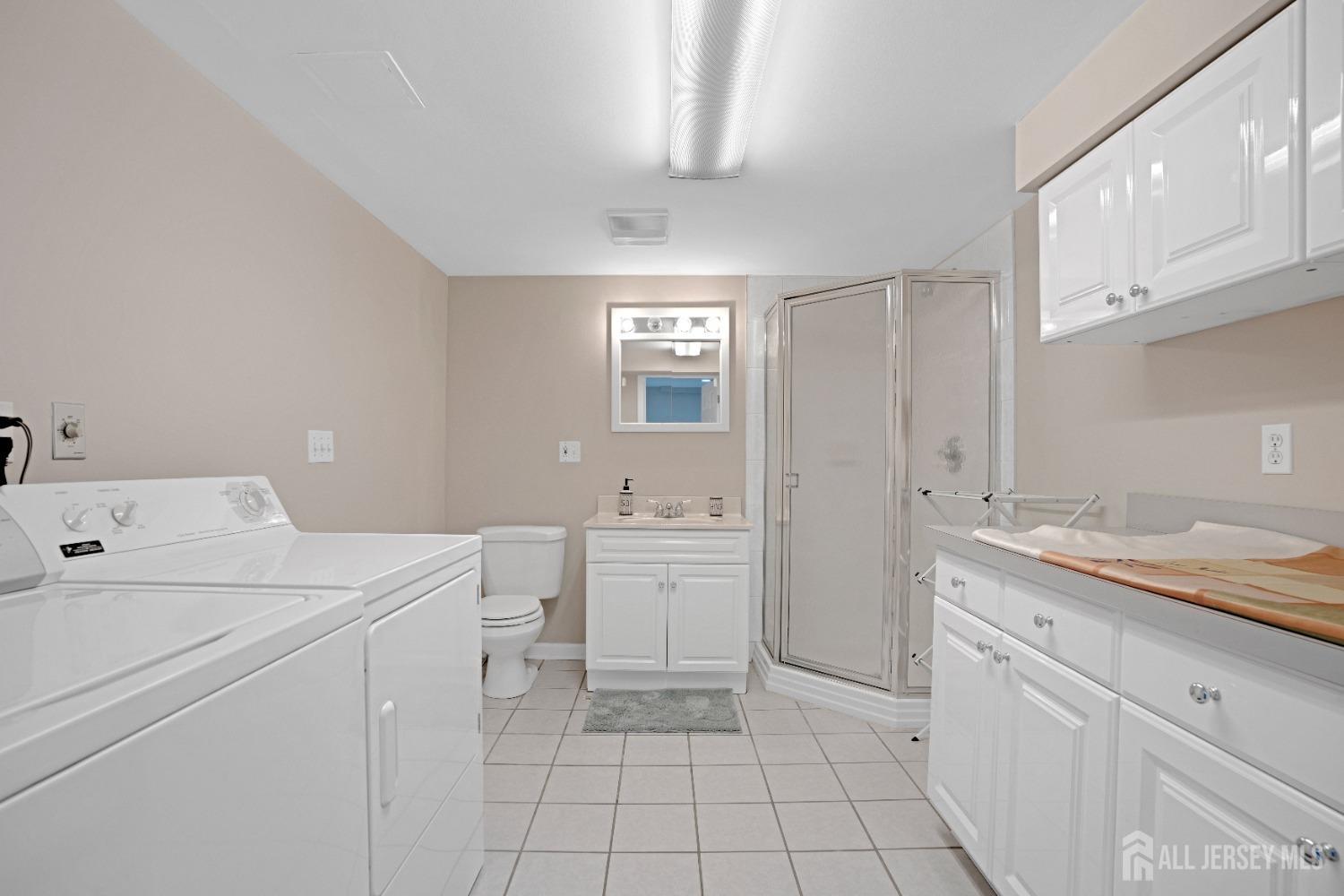 26 Remington Drive, Edison, New Jersey image 41
