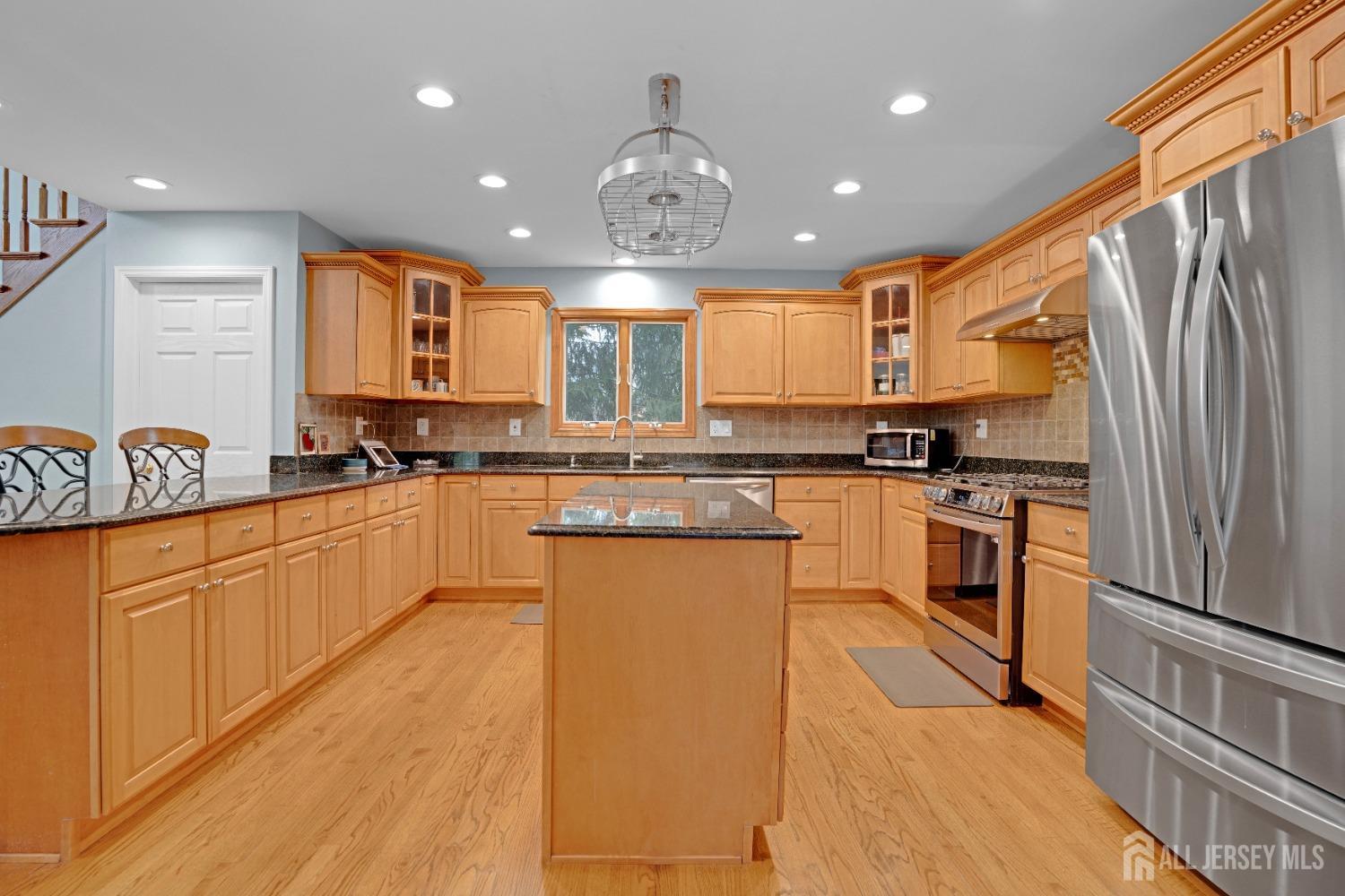 26 Remington Drive, Edison, New Jersey image 15