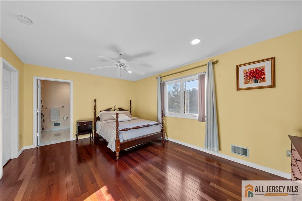 South Brunswick, New Jersey, 08852, United States, 5 Bedrooms Bedrooms, ,5 BathroomsBathrooms,Residential,Active,2025226