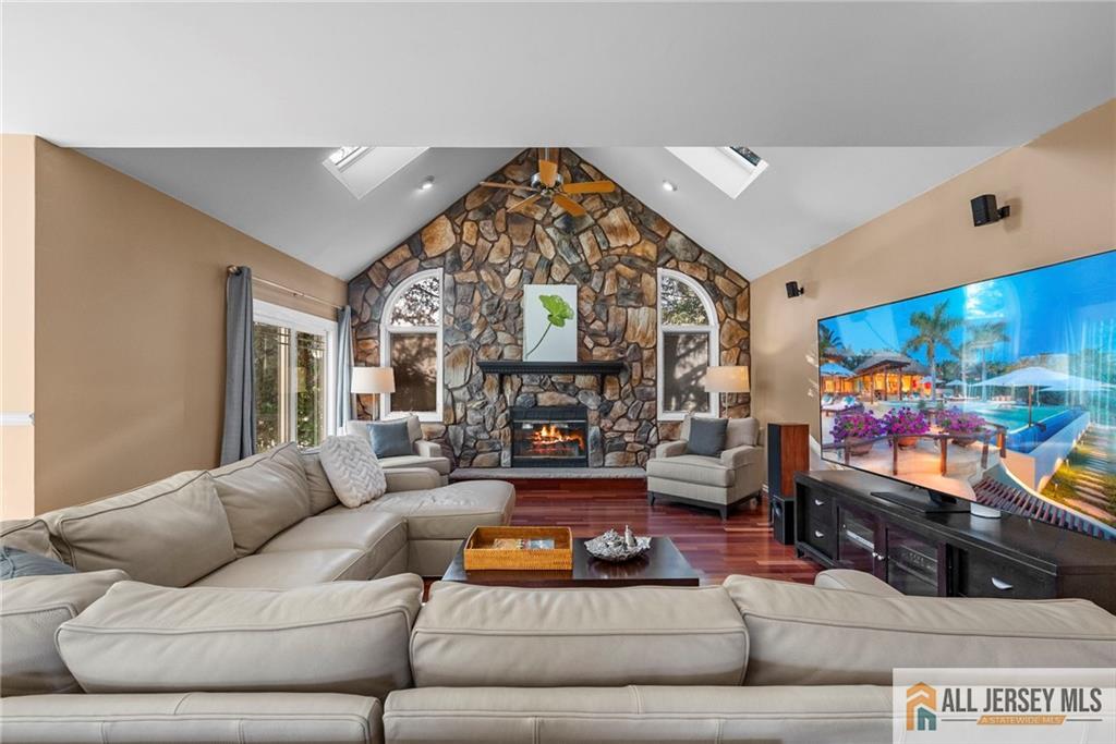 South Brunswick, New Jersey, 08852, United States, 5 Bedrooms Bedrooms, ,5 BathroomsBathrooms,Residential,Active,2025226