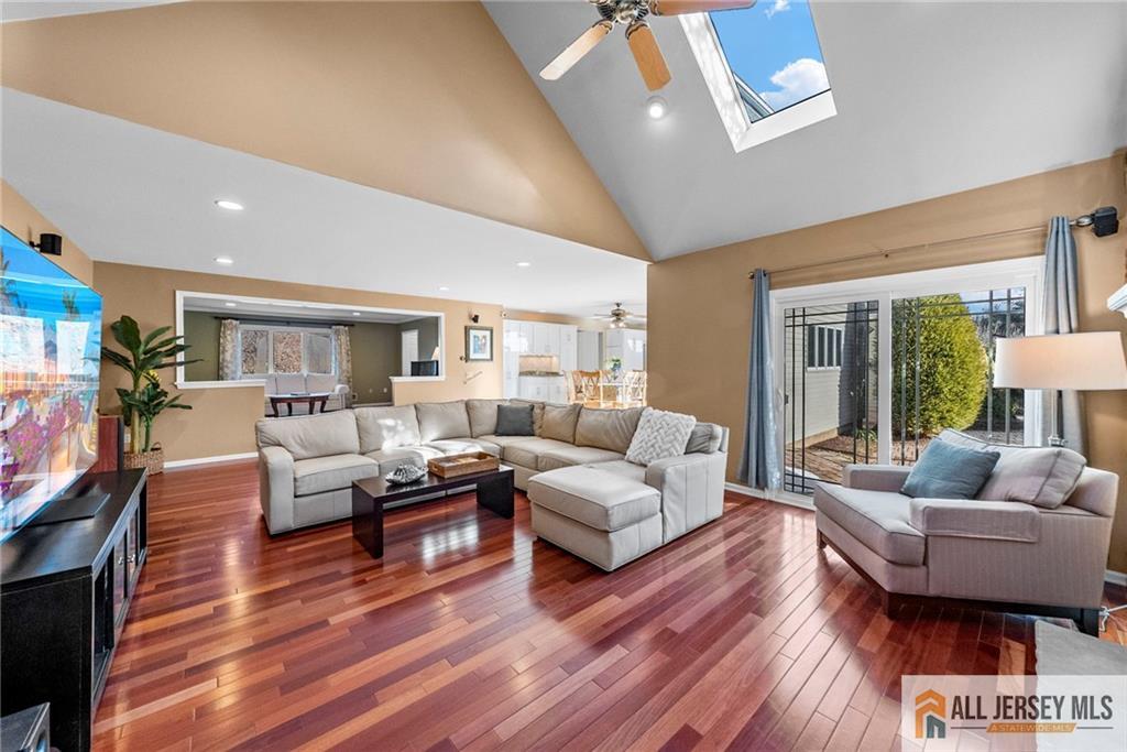 South Brunswick, New Jersey, 08852, United States, 5 Bedrooms Bedrooms, ,5 BathroomsBathrooms,Residential,Active,2025226