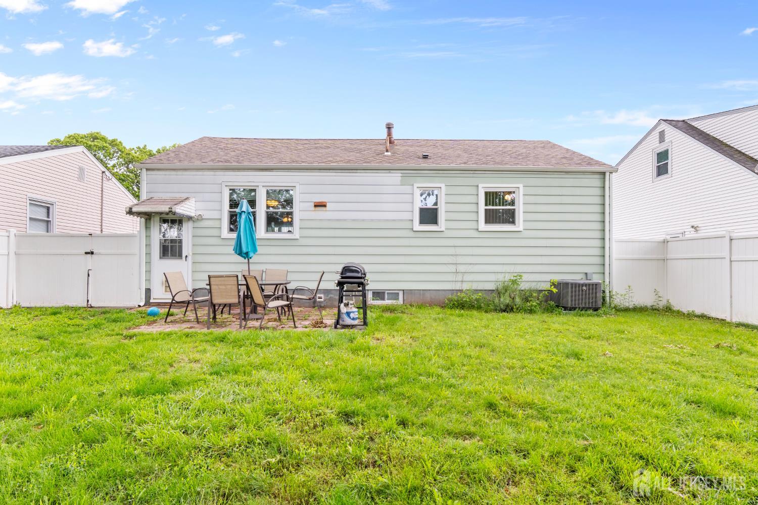 95 First Avenue, Port Reading, New Jersey image 17