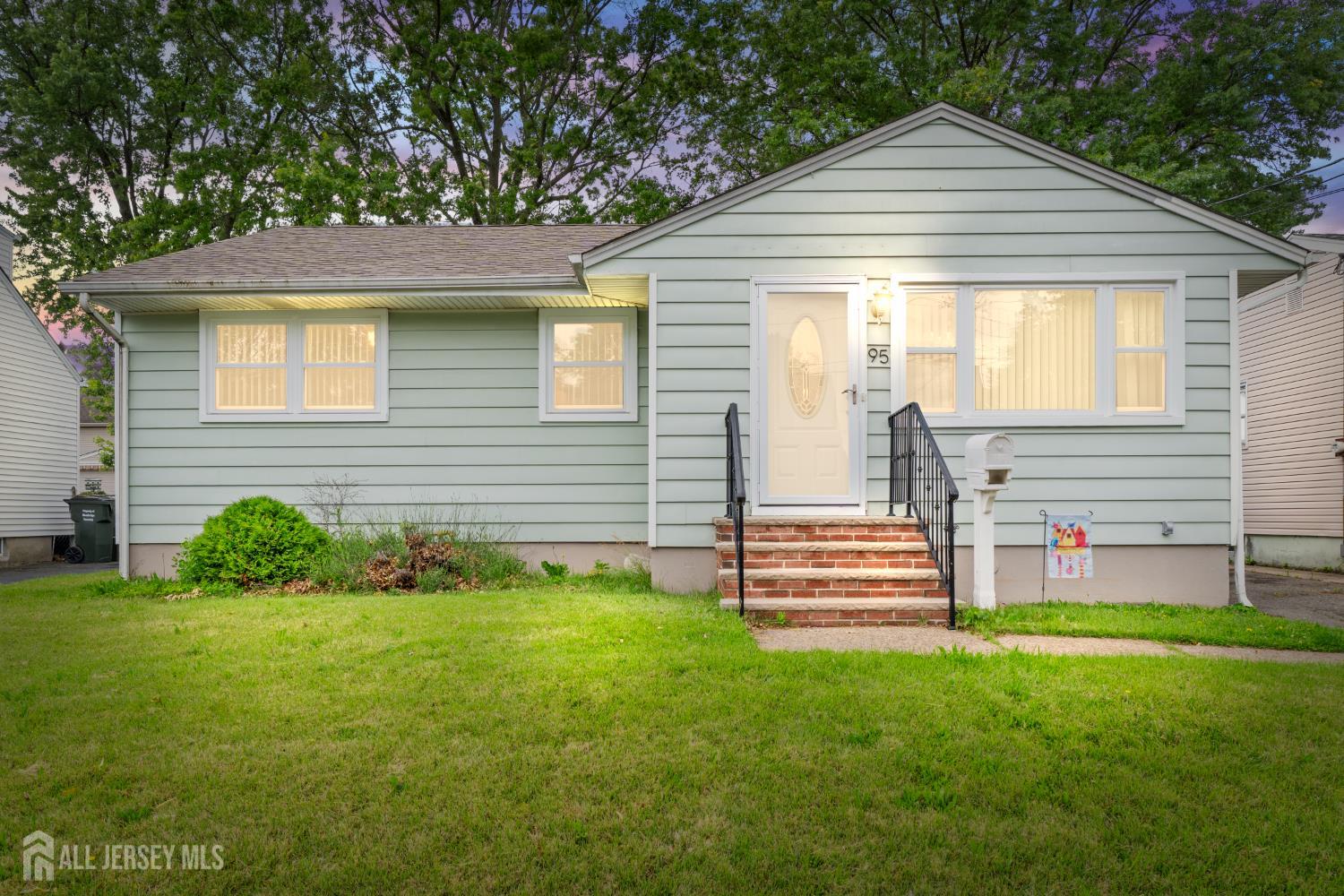95 First Avenue, Port Reading, New Jersey image 1