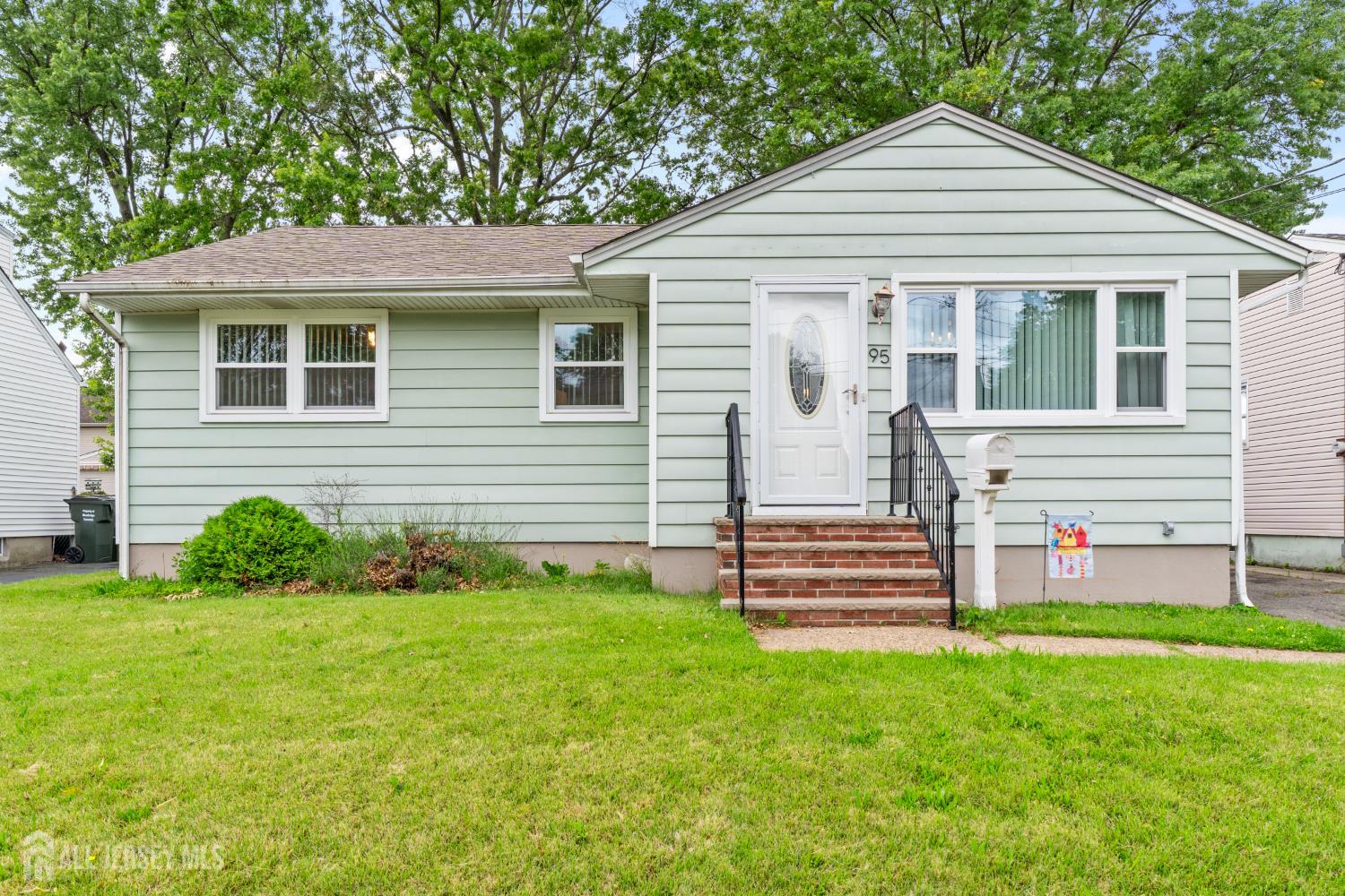 95 First Avenue, Port Reading, New Jersey image 2