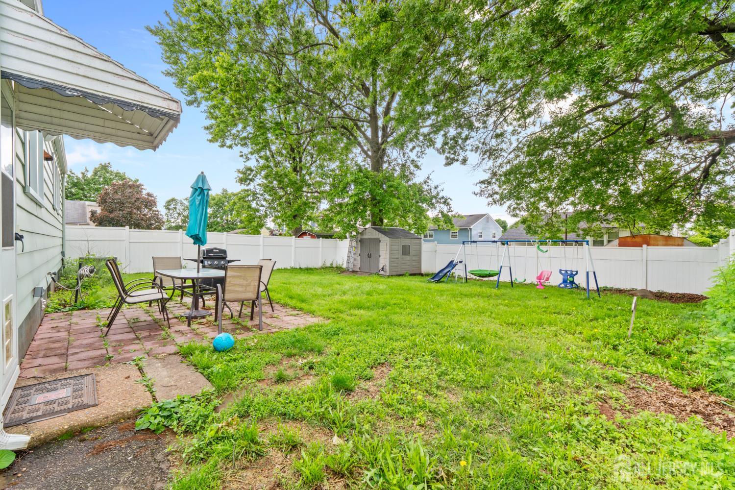 95 First Avenue, Port Reading, New Jersey image 16