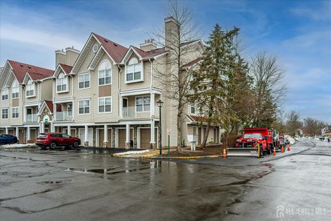 Condo For Sale - 150 Prestwick Way<br/> Edison, NJ 08820