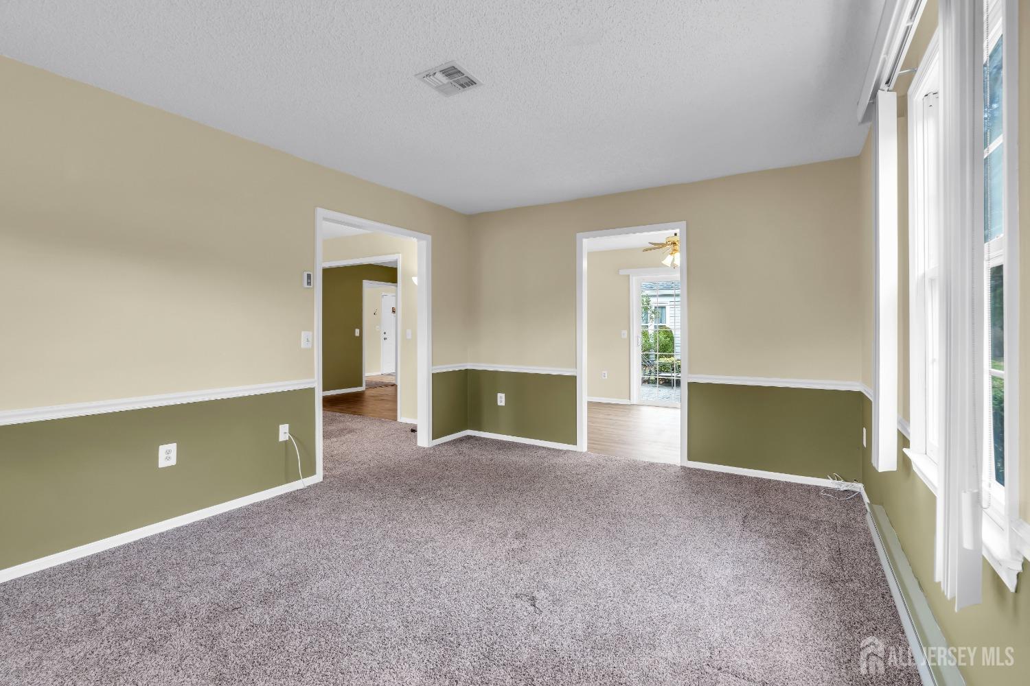 719 Victoria Court #B, Monroe Township, New Jersey image 5