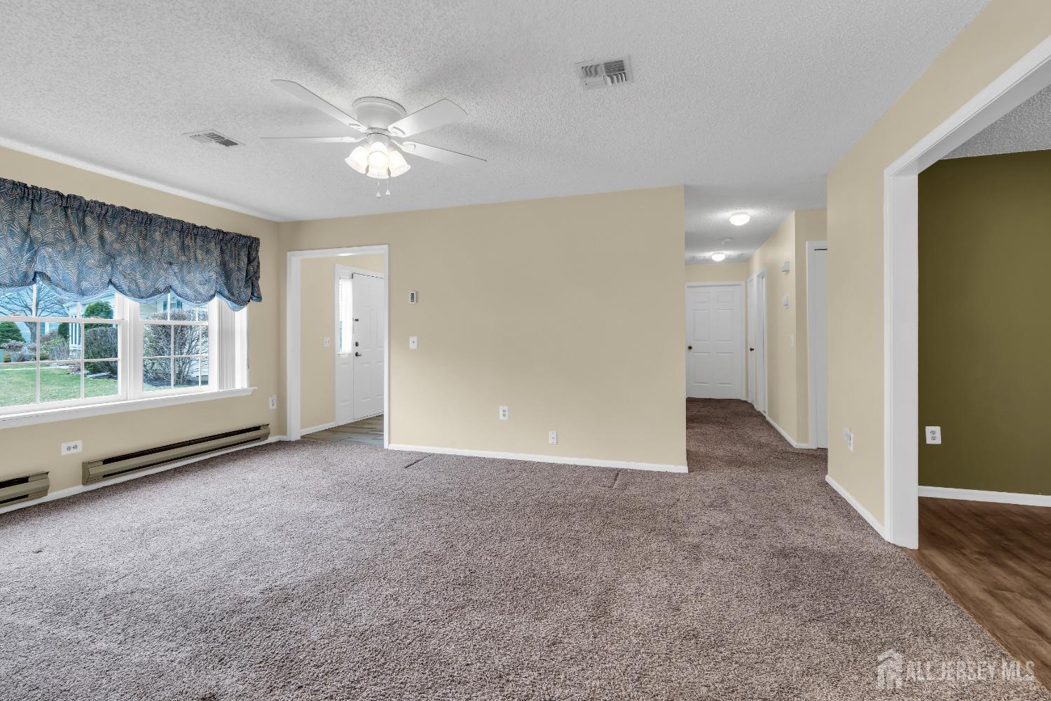 719 Victoria Court #B, Monroe Township, New Jersey image 8
