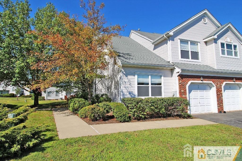 55 Castle Pointe Boulevard, Piscataway, New Jersey image 2