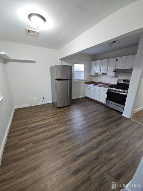 Featured picture for the property 2611176R