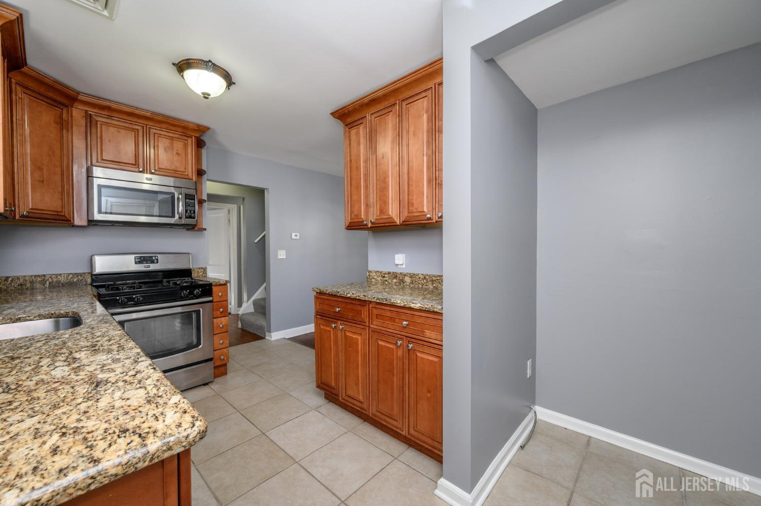 102 Fairview Avenue, West Orange, New Jersey image 12