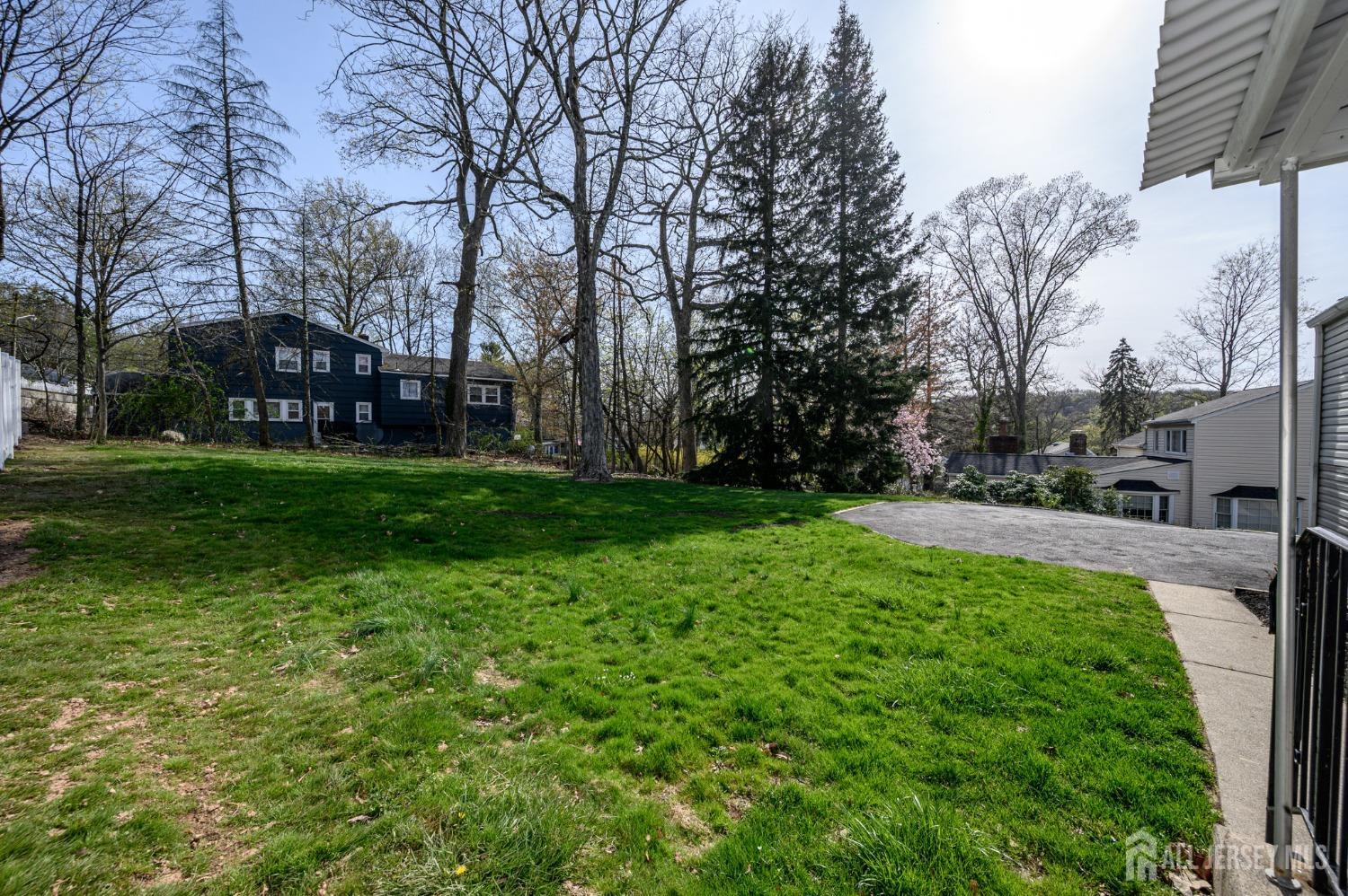 102 Fairview Avenue, West Orange, New Jersey image 38