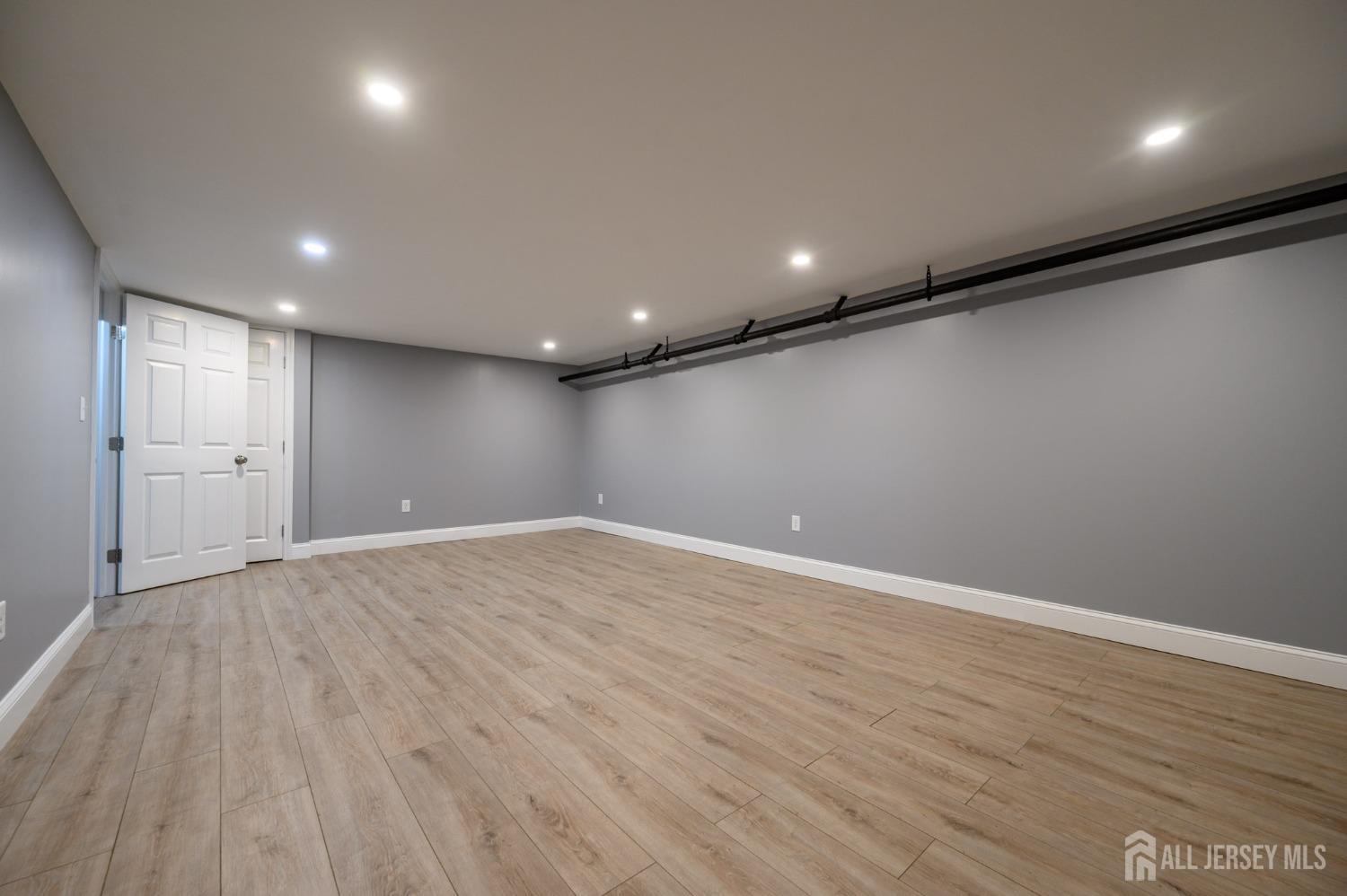 102 Fairview Avenue, West Orange, New Jersey image 32