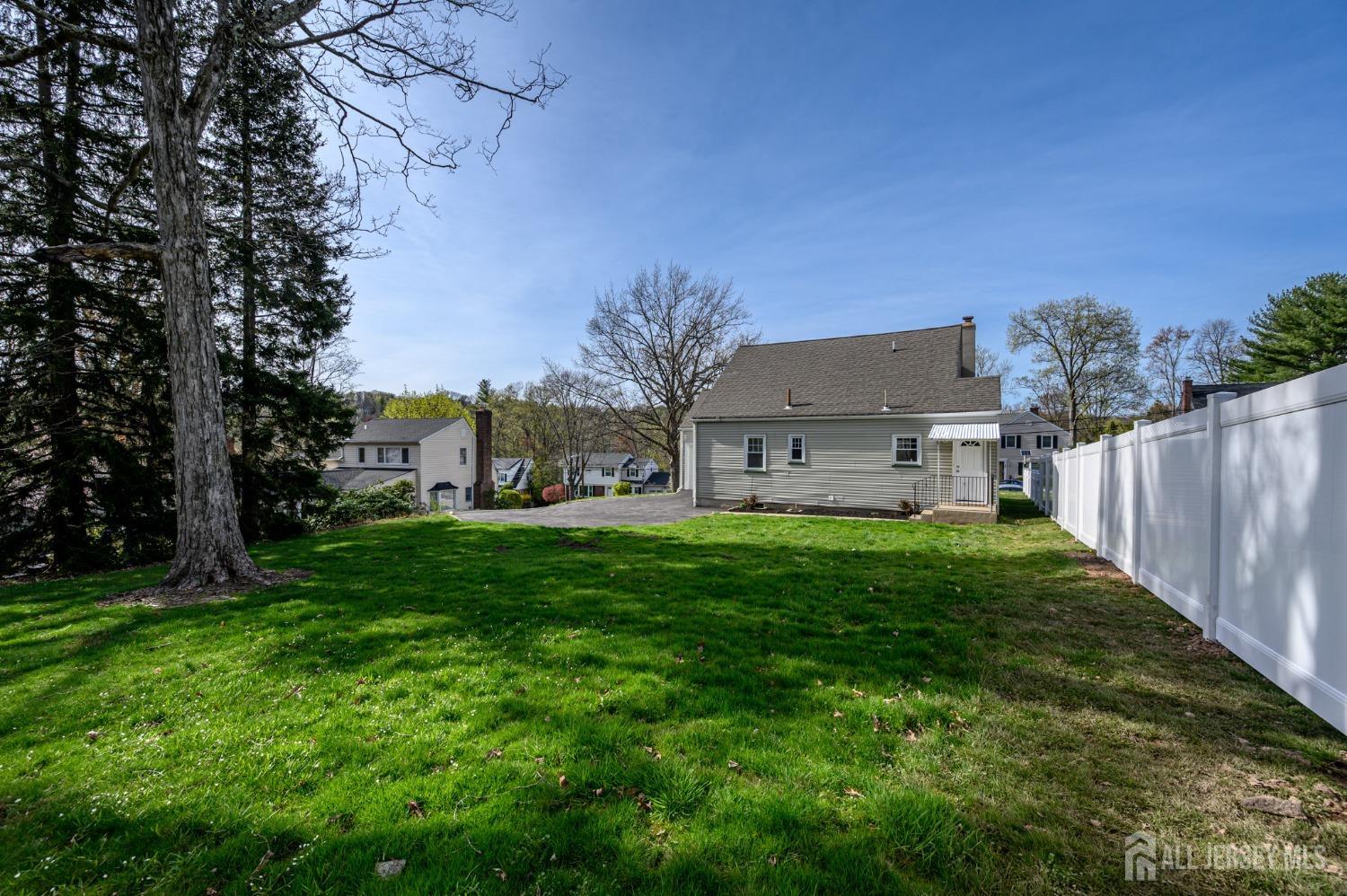 102 Fairview Avenue, West Orange, New Jersey image 36