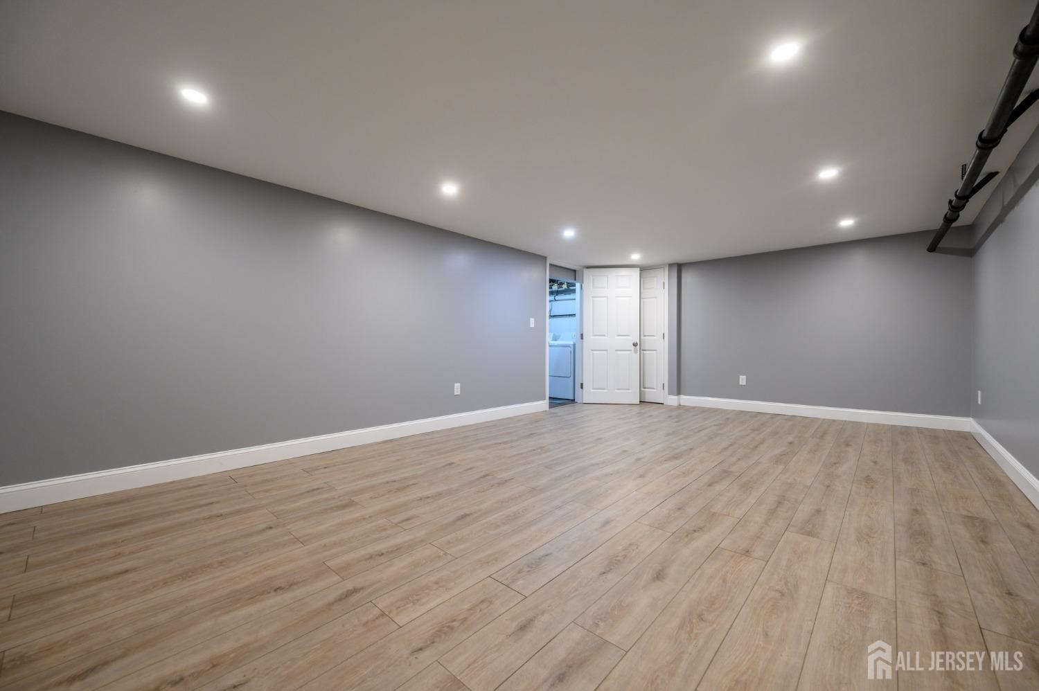 102 Fairview Avenue, West Orange, New Jersey image 31